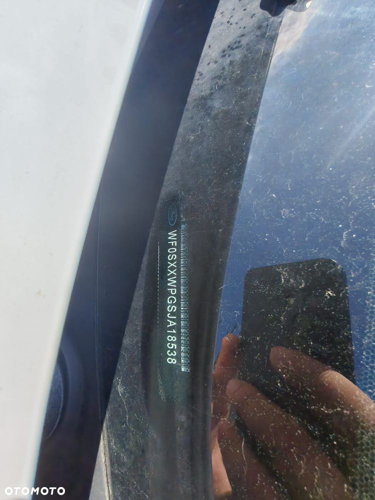 Ford Transit Connect - 13