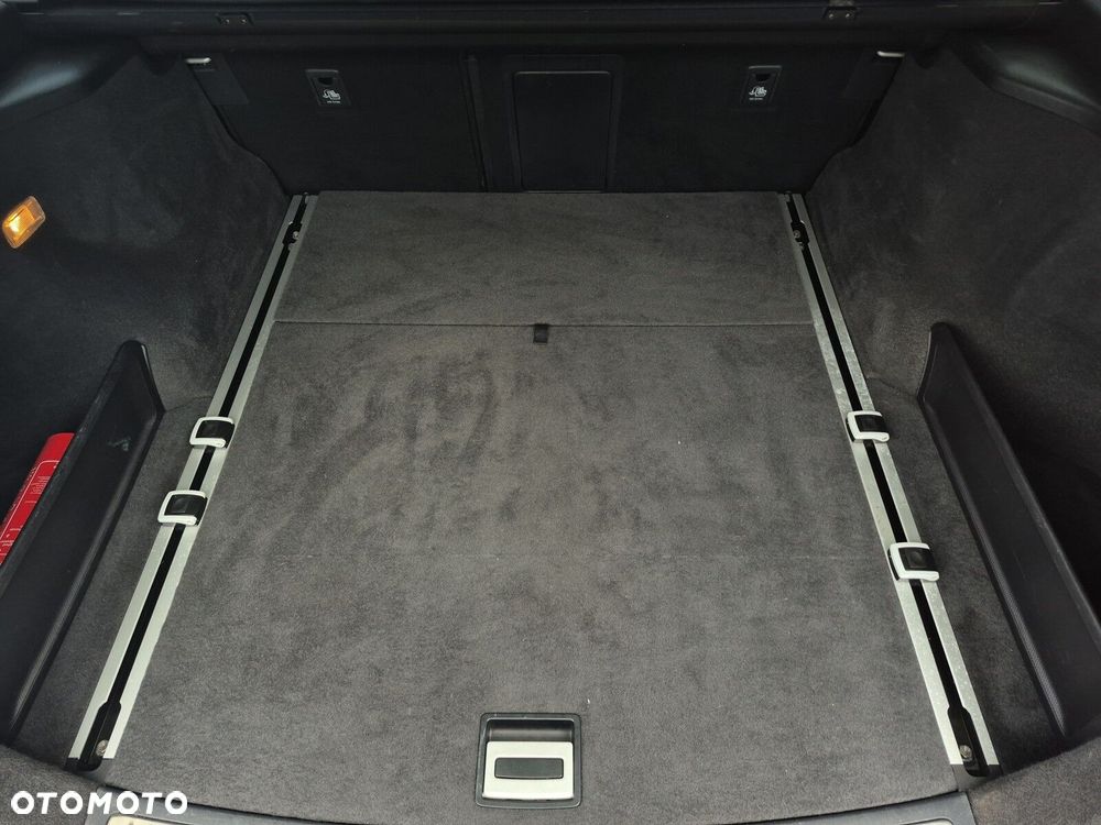 Toyota Avensis 1.8 Prestige MS - 29