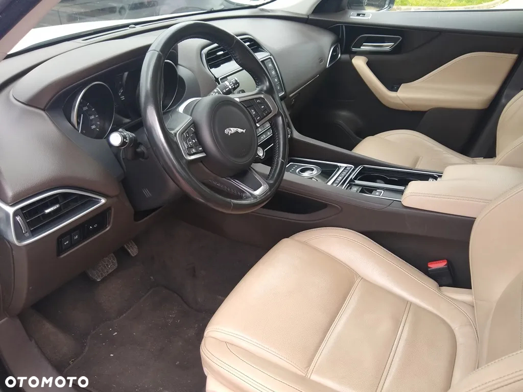 Jaguar F-Pace 2.0 i4D AWD Prestige - 5