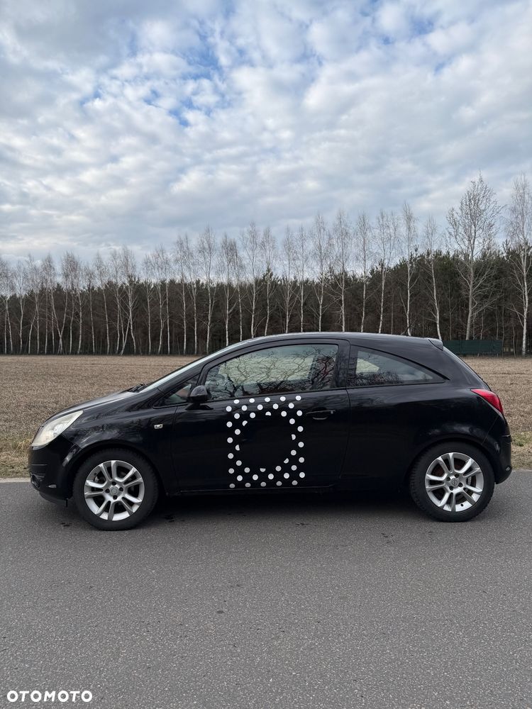 Opel Corsa 1.4 16V Cosmo - 2