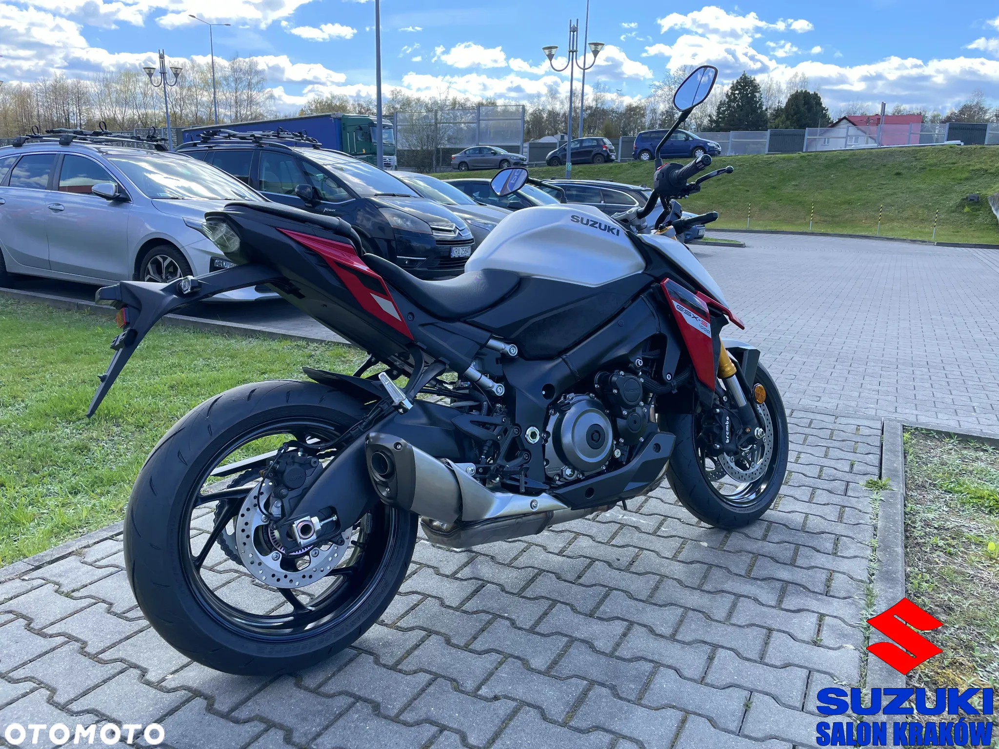 Suzuki GSX 1000 - 6