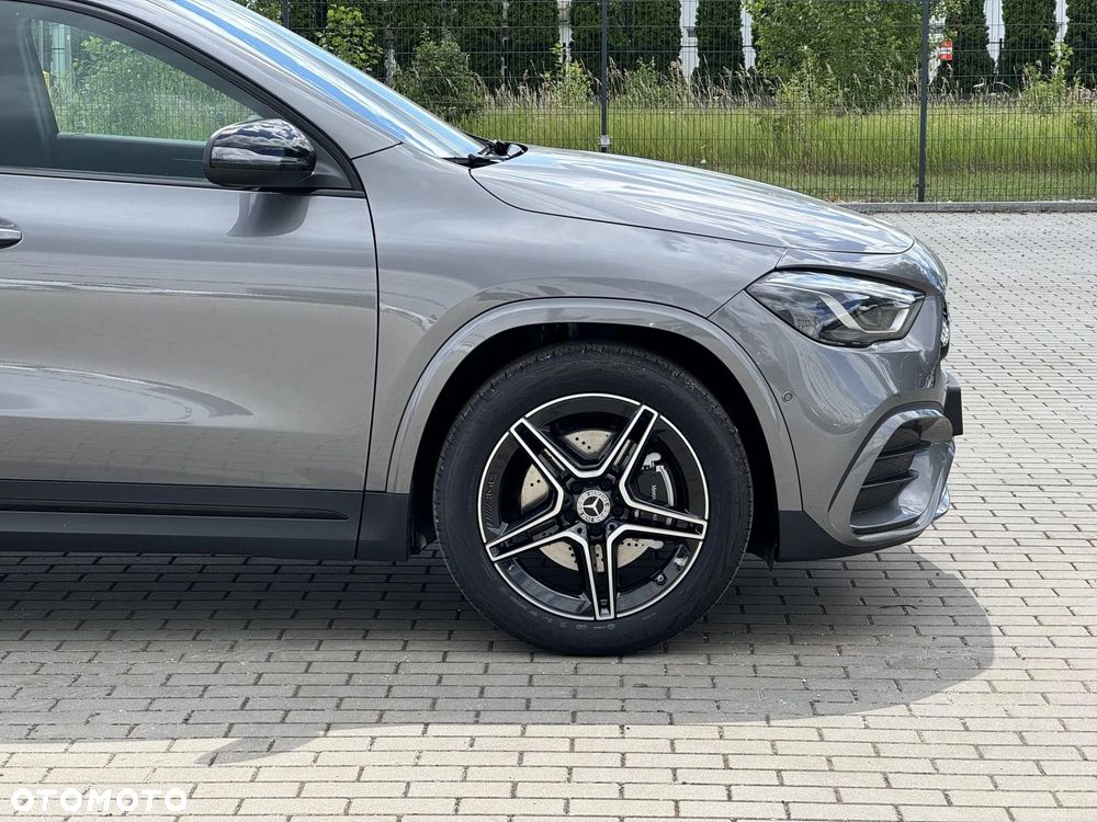 Mercedes-Benz GLA 200 mHEV AMG Line 7G-DCT - 11