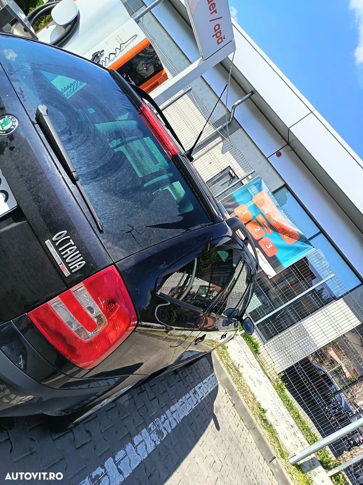 Skoda Octavia 1.8 Turbo FSI Sport Edition - 4