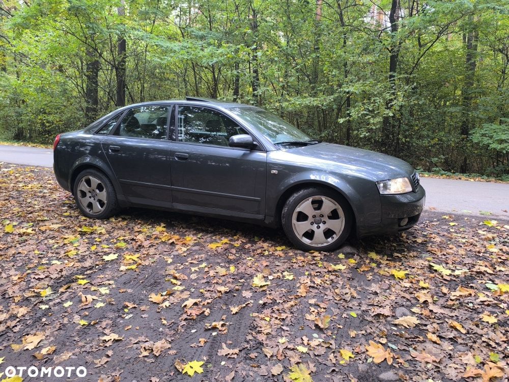 Audi A4 2004 photo 2