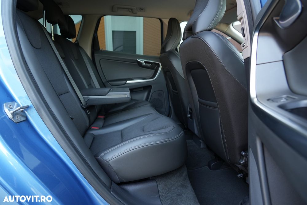 Volvo XC 60 D4 Geartronic Summum - 13