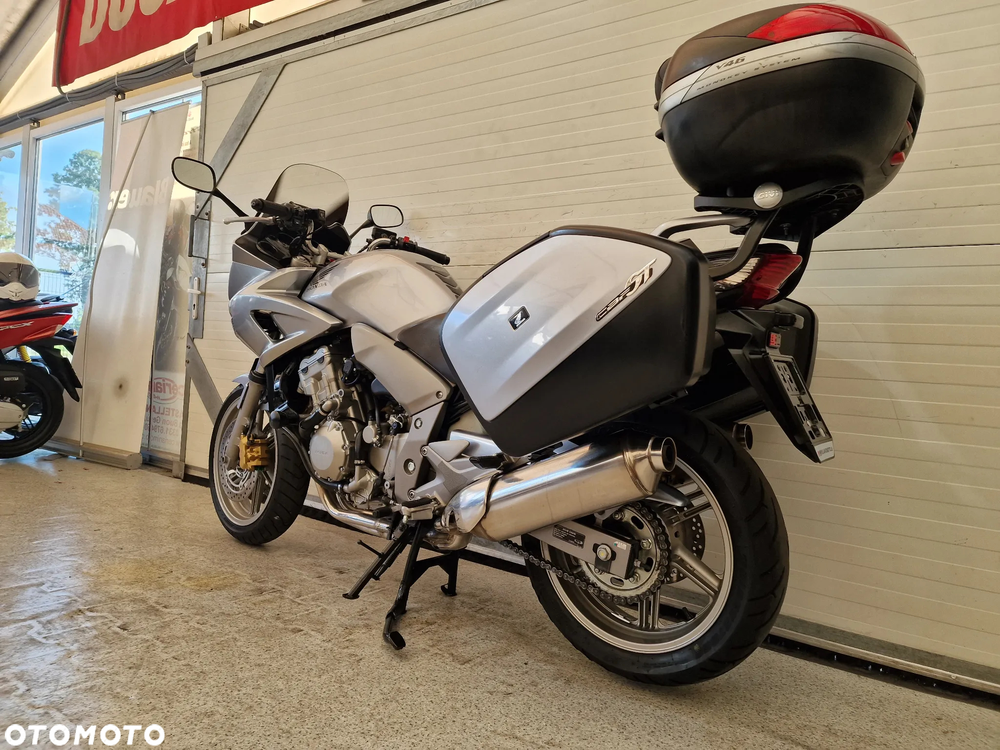 Honda CBF - 7