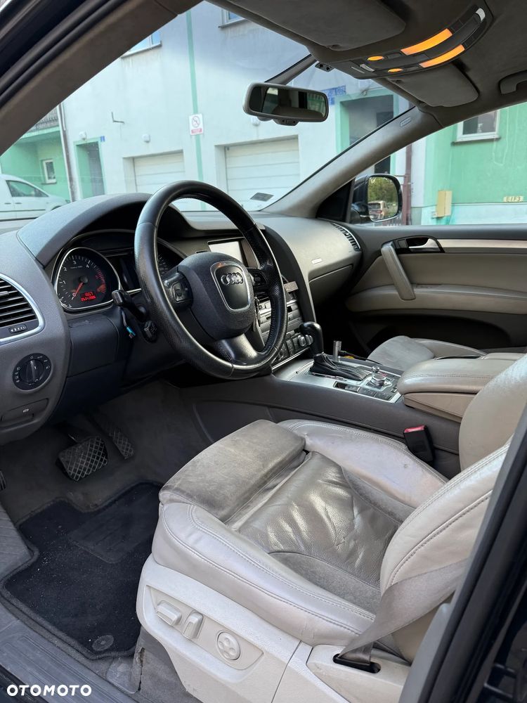 Audi Q7 - 11