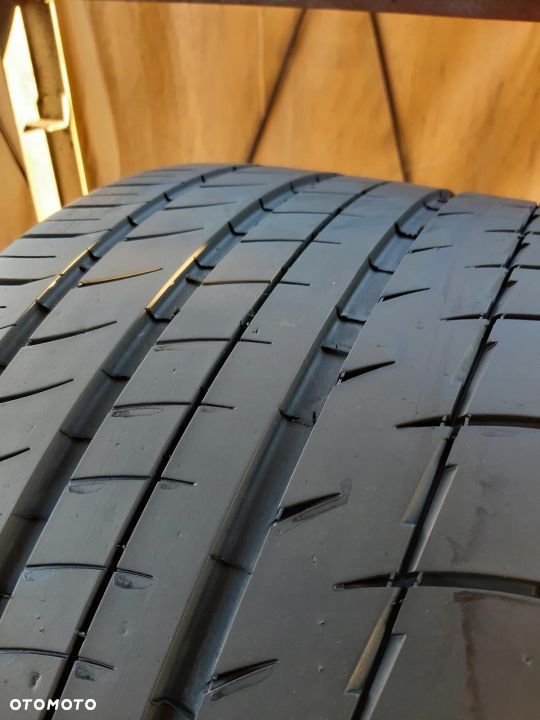 305/30/19 Michelin Pilot Ps2 N2 - 2