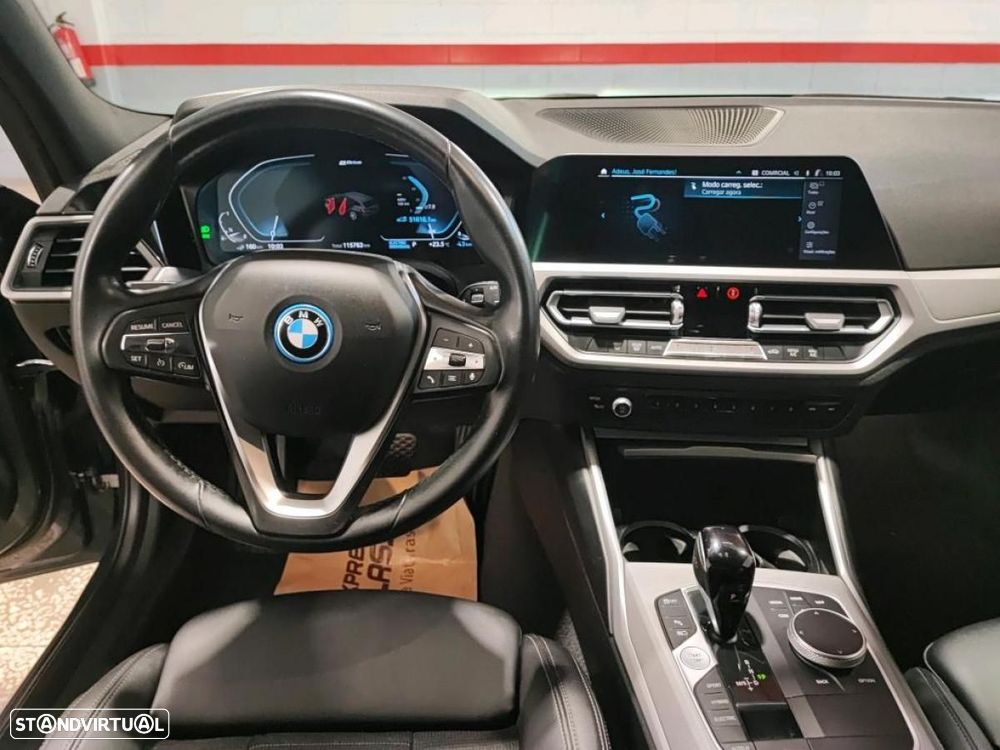 BMW 320 e Auto - 3
