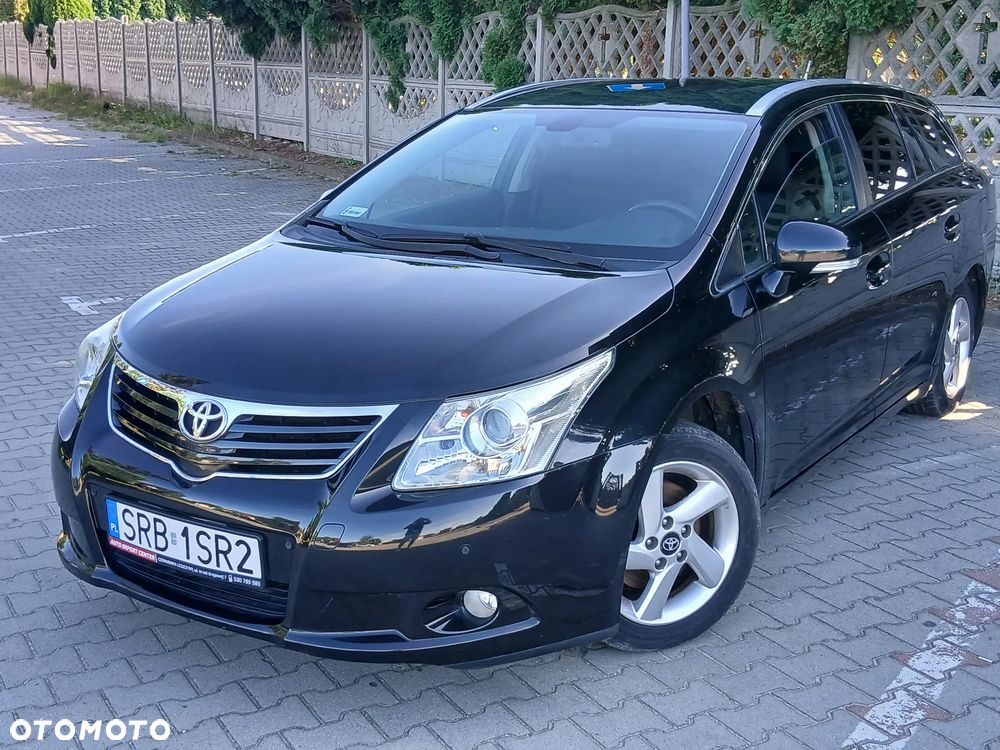 Toyota Avensis - 1