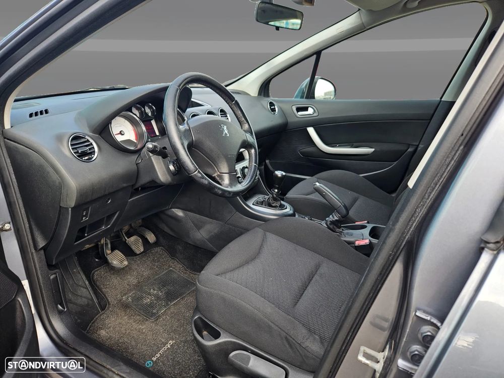 Peugeot 308 SW - 16