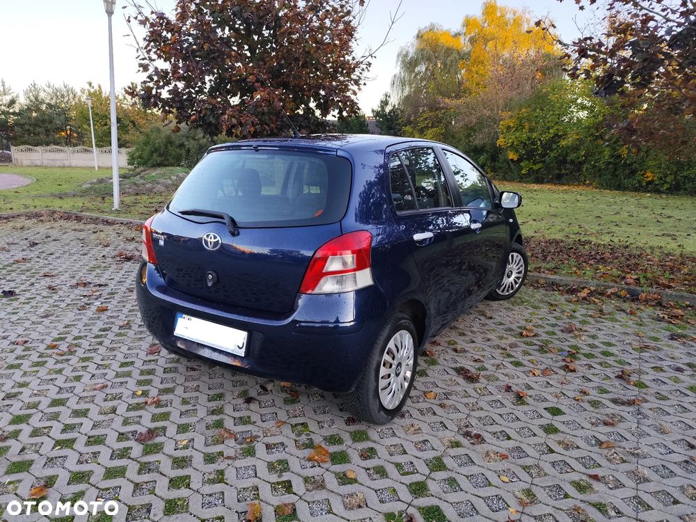Toyota Yaris 1.33 Luna - 4