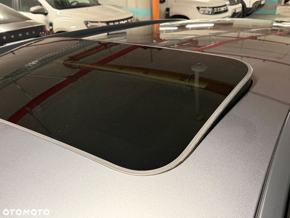 Mercedes-Benz Klasa E 200 CGI BlueEFFICIENCY Automatik Avantgarde - 14