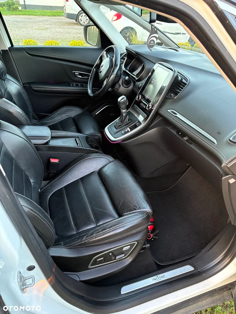 Renault Scenic 1.7 Blue dCi Bose EDC - 11
