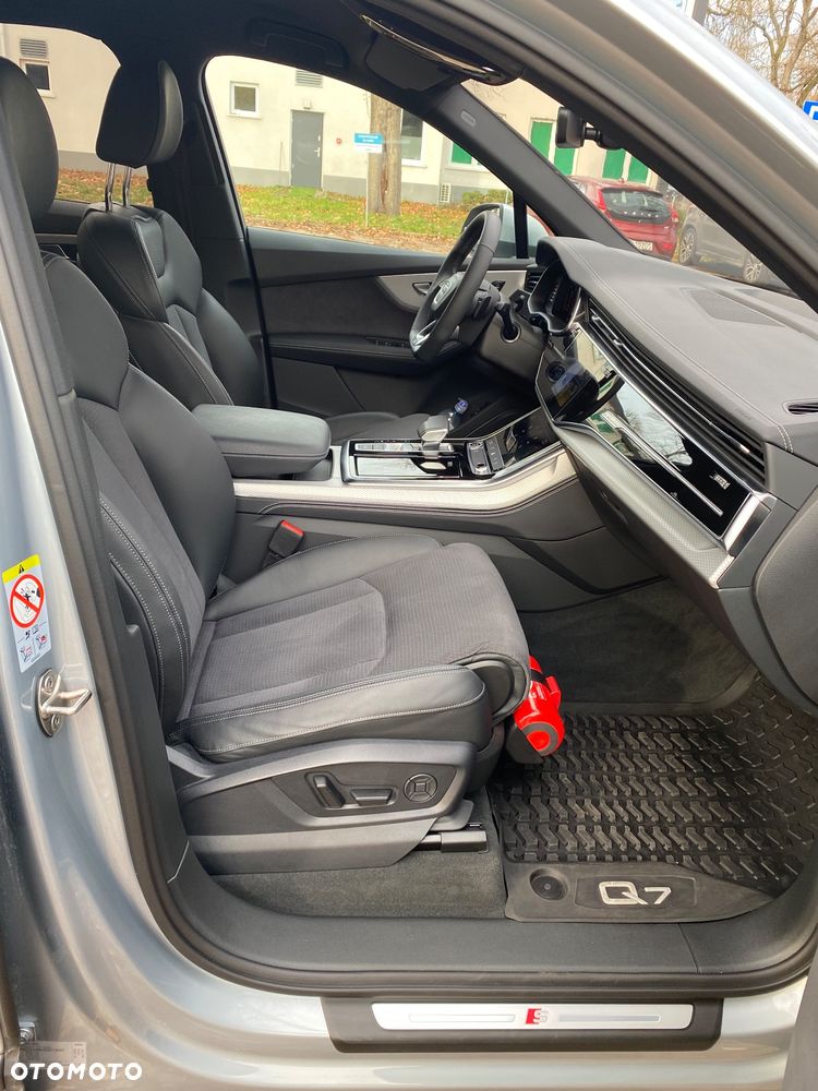 Audi Q7 - 10