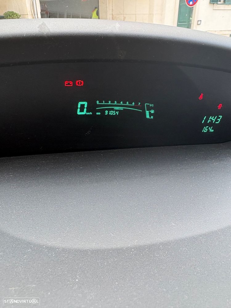 Toyota Yaris 1.0 VVT-i Cool - 6