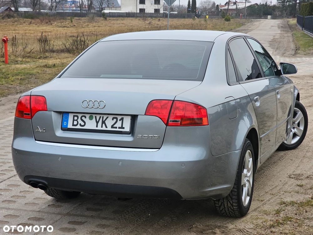 Audi A4 Limousine 2.0 TDI DPF - 4