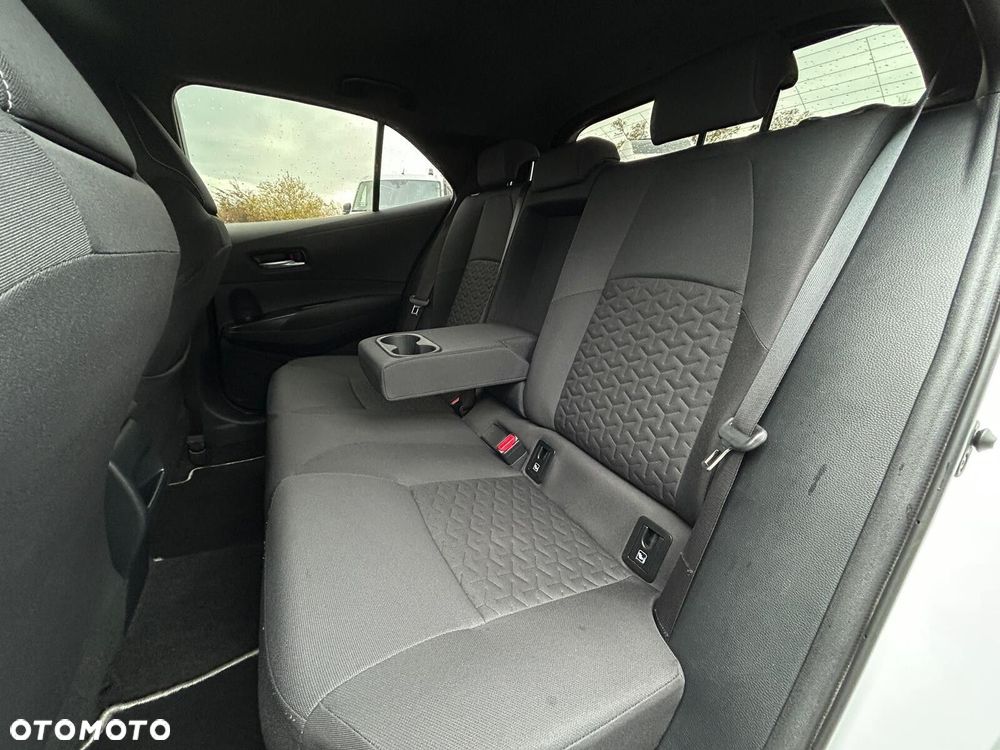 Toyota Corolla - 18