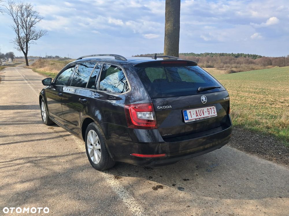 Skoda Octavia 1.6 TDI Premium Edition - 3