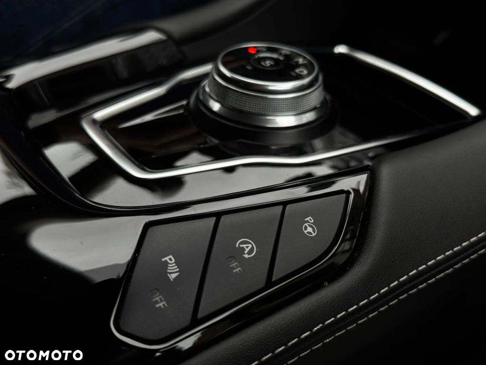 Ford Mondeo 2.0 EcoBlue VIGNALE - 28