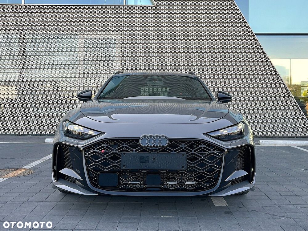 Audi RS5 Avant - 9