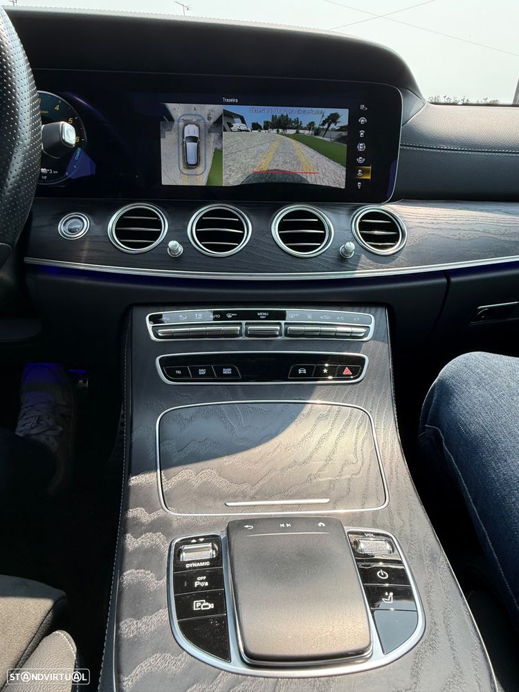 Mercedes-Benz E 300 de 9G-TRONIC AMG Line - 25