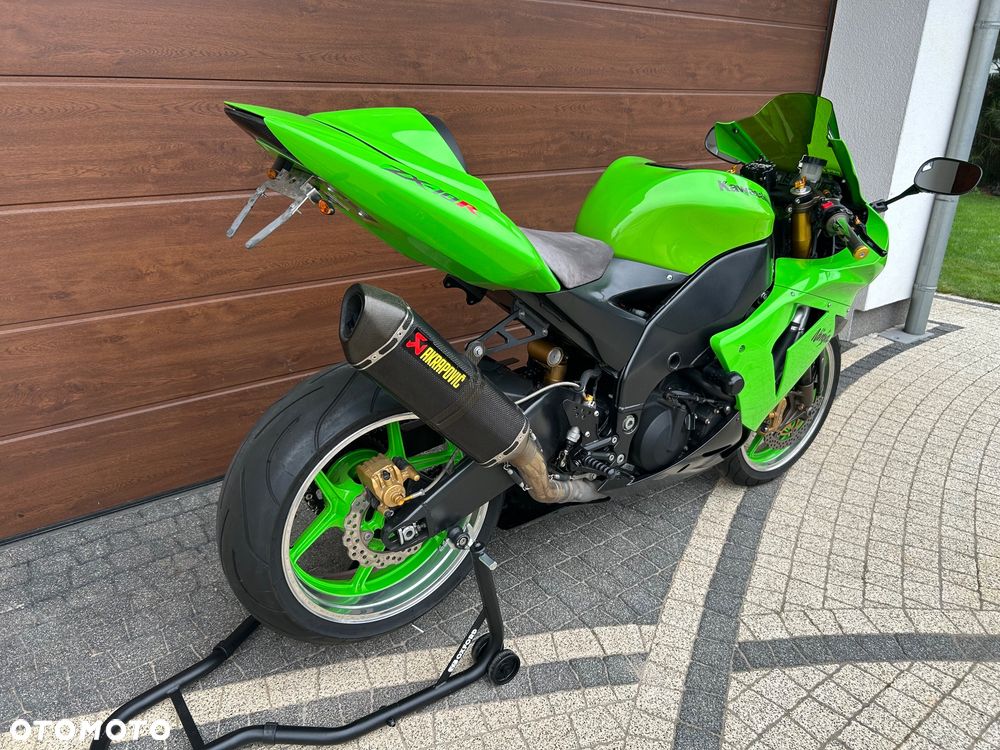 Kawasaki ZX - 16
