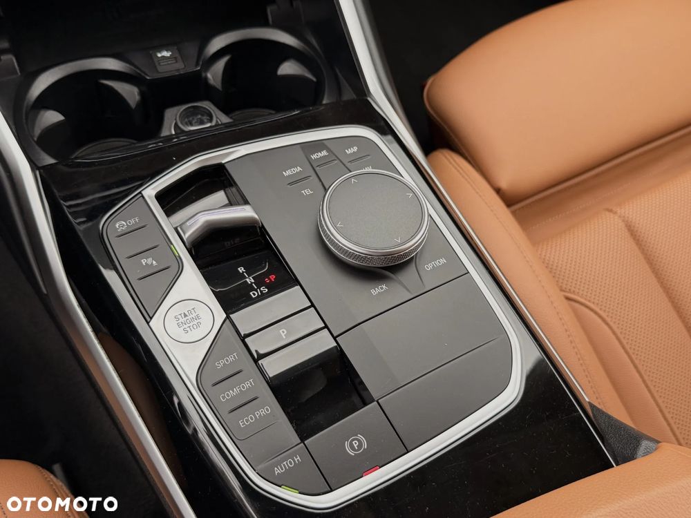 BMW Seria 3 318d MHEV Sport Line - 25