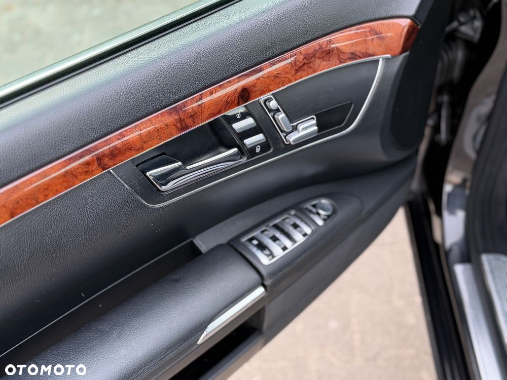 Mercedes-Benz Klasa S 320 CDI DPF 7G-TRONIC BlueEFFICIENCY - 19