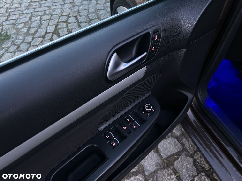 Volkswagen Golf 1.4 TSI Highline - 17