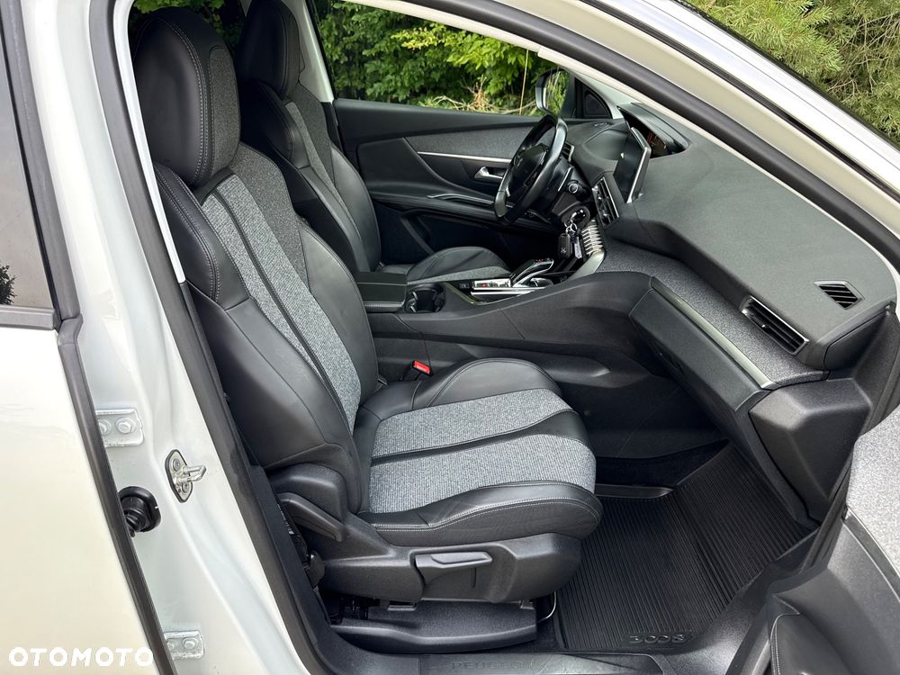 Peugeot 3008 BlueHDi 120 Stop & Start Allure - 23