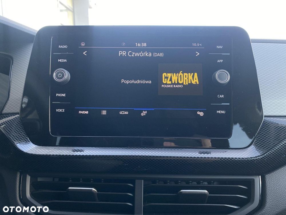 Volkswagen T-Cross - 34