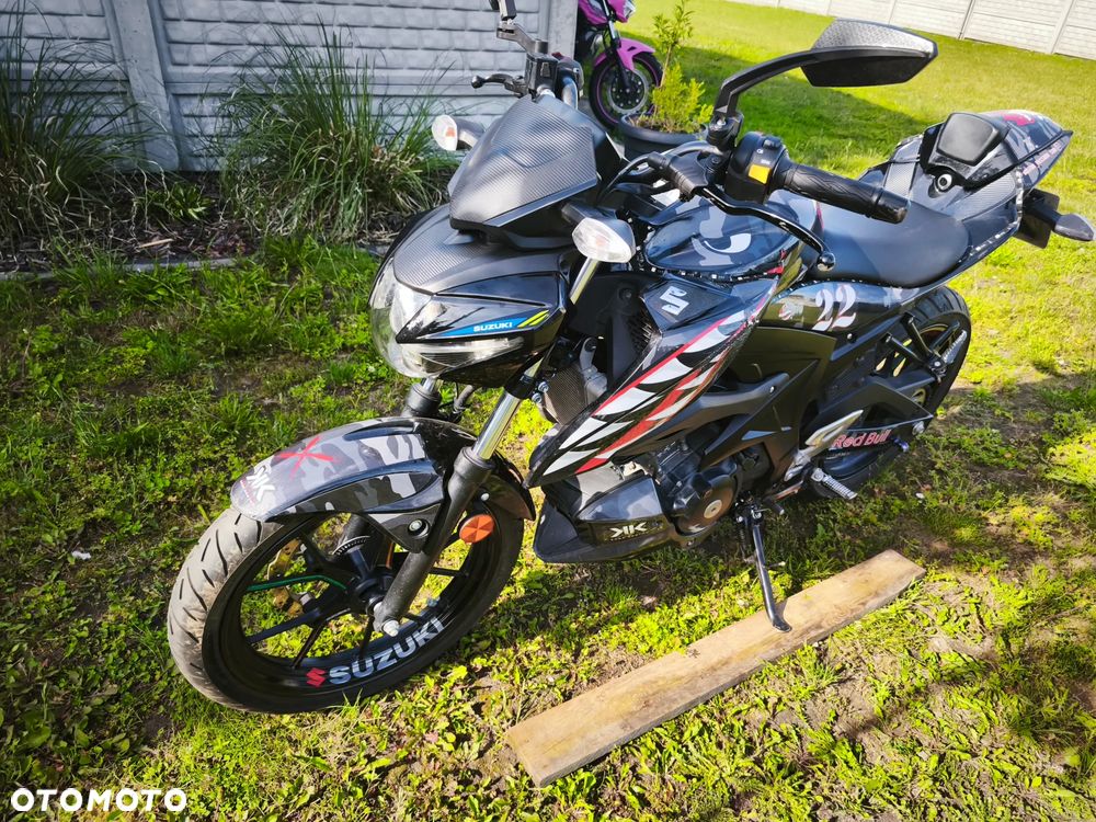 Suzuki GSX - 1