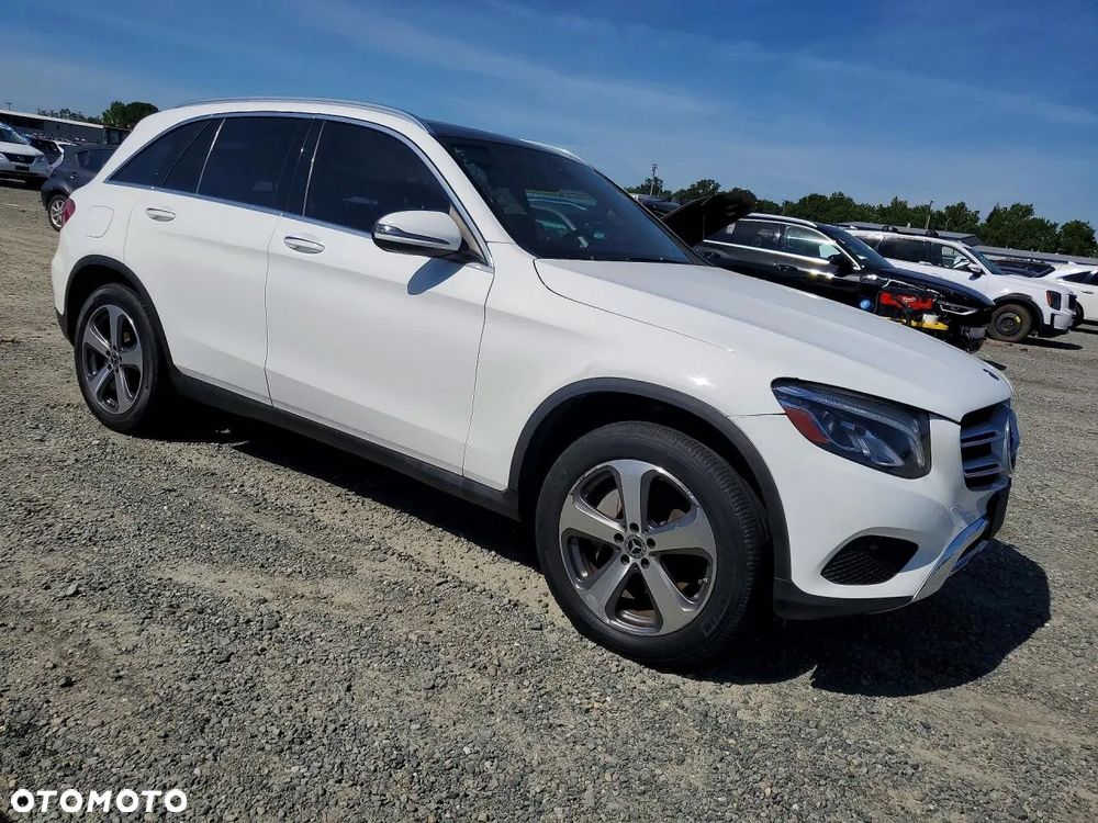 Mercedes-Benz GLC 300 4Matic 9G-TRONIC - 1