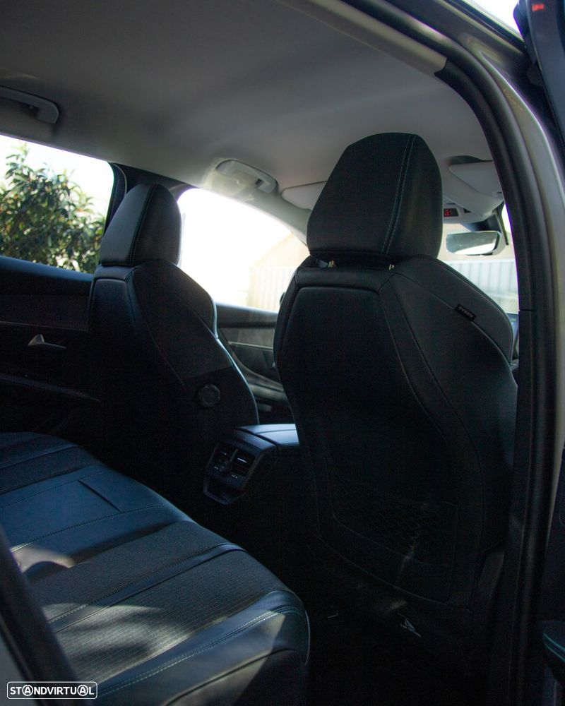 Peugeot 3008 1.6 Hybrid Allure Pack e-EAT8 - 34