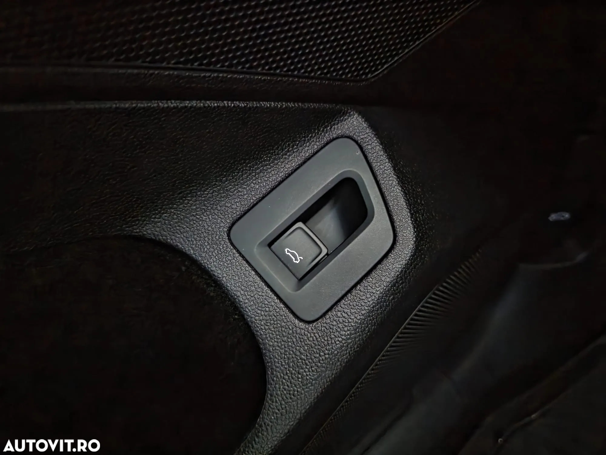 Volkswagen Passat Variant 2.0 TDI DSG R Executive - 17