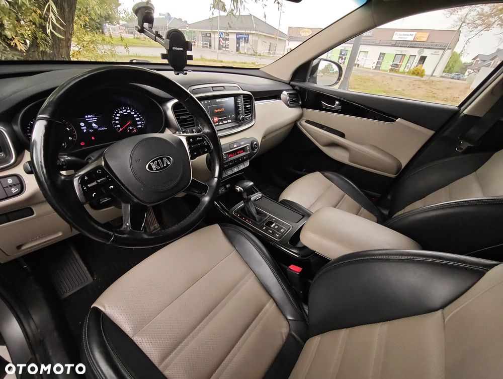 Kia Sorento 2.0 CRDI L - 12