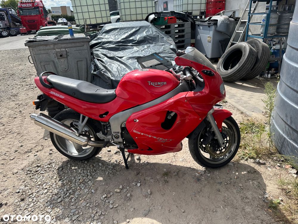 Triumph Sprint - 4