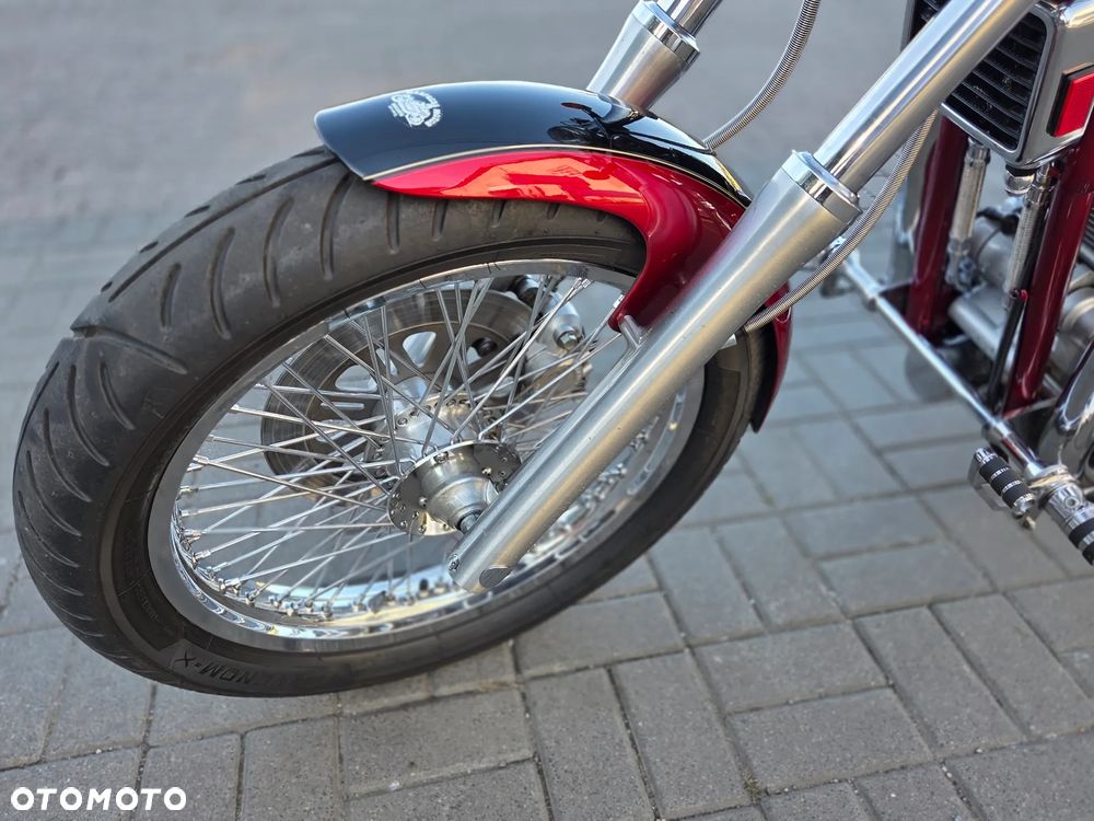 Suzuki Intruder - 29