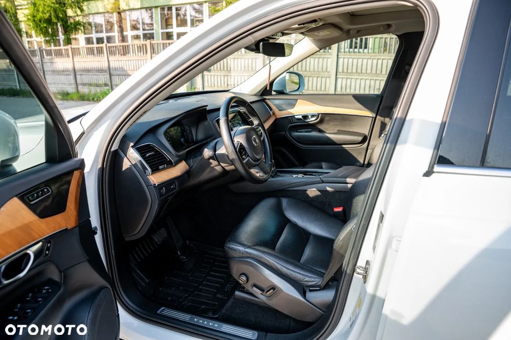 Volvo XC 90 T6 AWD Momentum 7os - 16