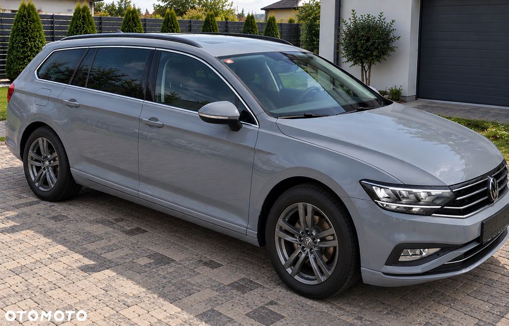 Volkswagen Passat 2.0 TDI SCR DSG Business - 1