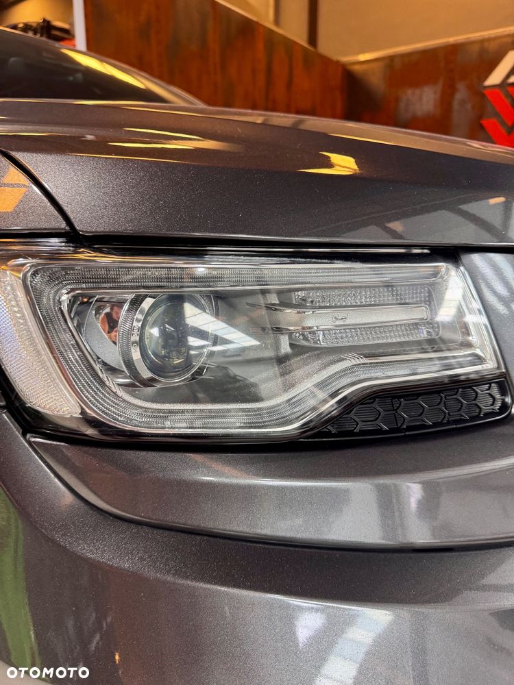 Jeep Grand Cherokee 5.7 V8 HEMI Summit - 12