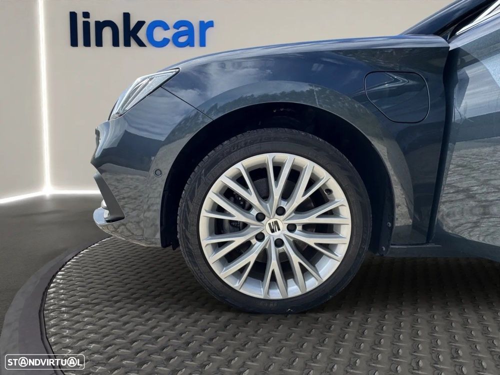 SEAT Leon 1.4 e-Hybrid Xcellence DSG - 10