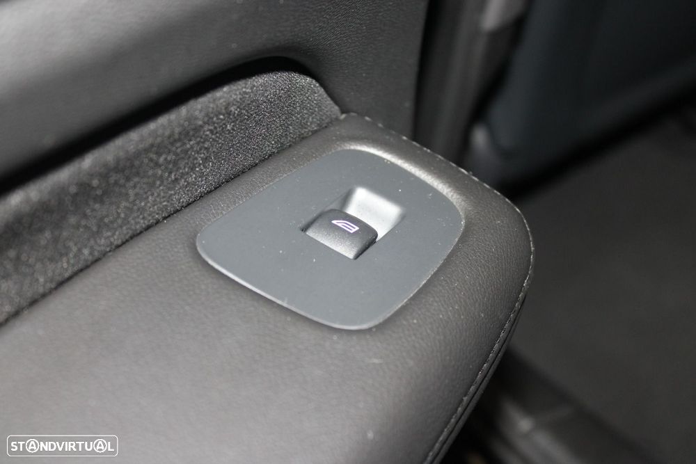 Volvo V60 2.0 D3 Geartronic - 29