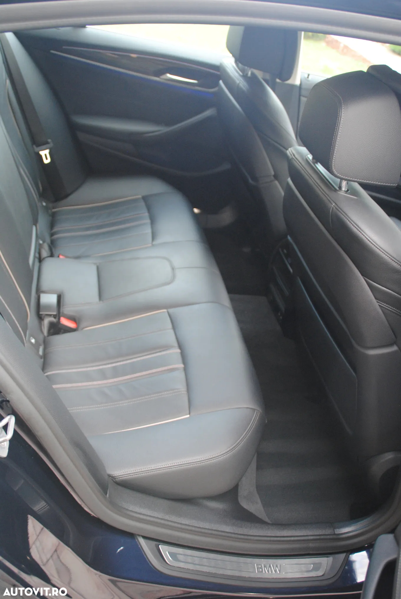BMW Seria 5 520i AT - 18