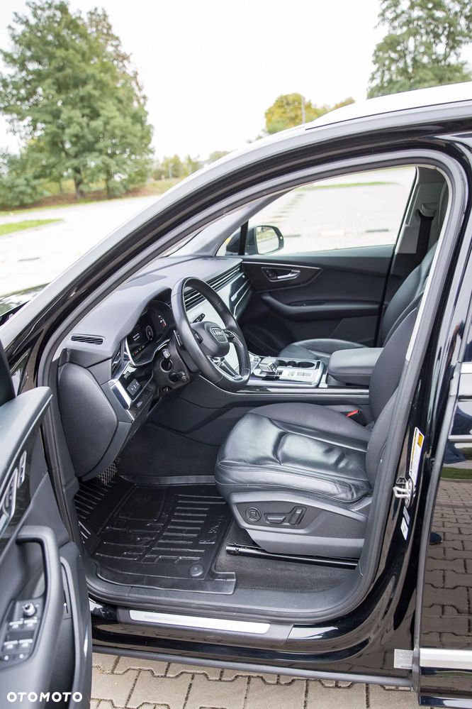 Audi Q7 55 TFSI quattro tiptronic - 18