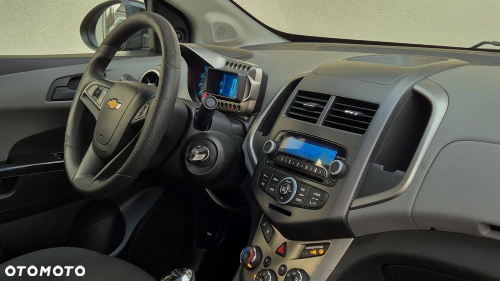 Chevrolet Aveo 1.4 16V Plus - 19