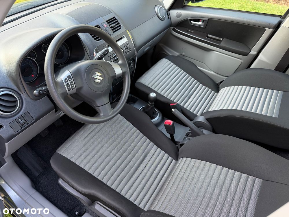 Suzuki SX4 Classic 1.6 VVT 4x4 Style - 28