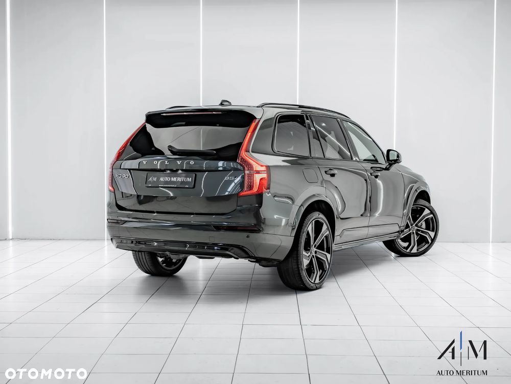 Volvo XC 90 B5 D AWD Ultimate Dark - 4