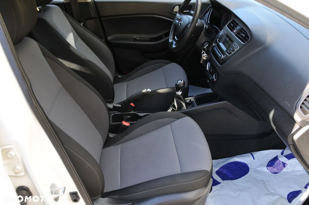 Hyundai i20 1.2 Select - 17